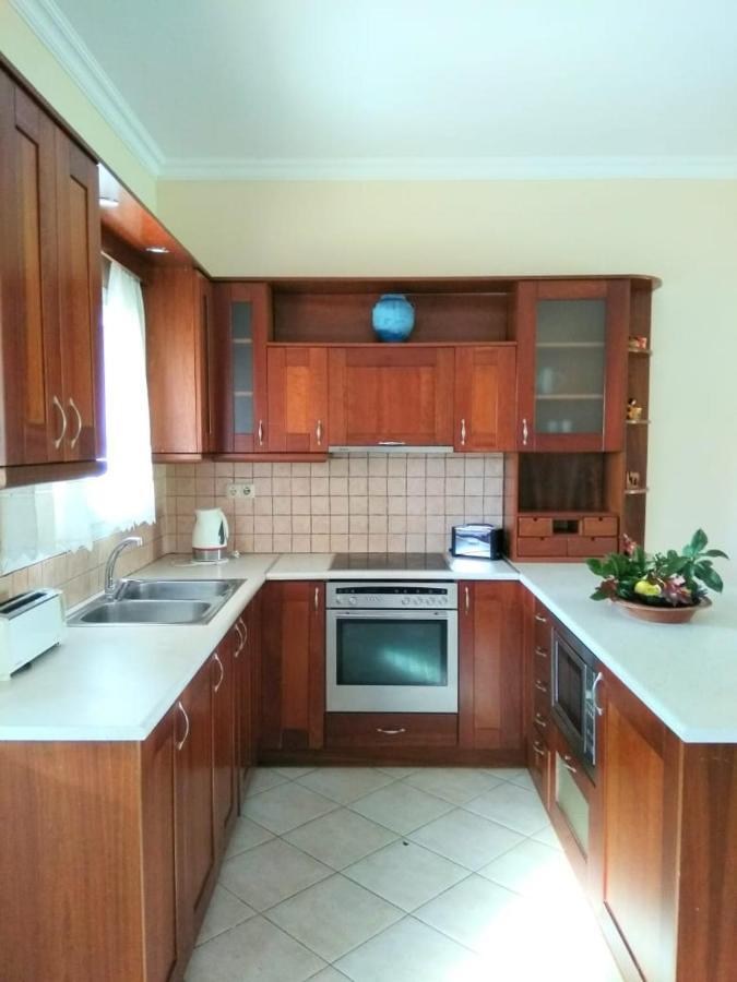 Lonelia'S Family Homes Лефкими Екстериор снимка